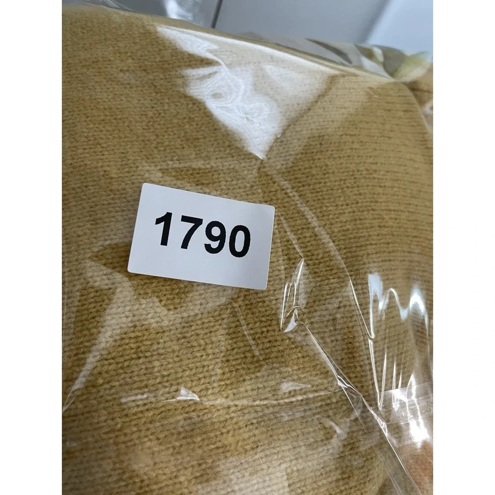 NWT Jos A Banks Mens Small‎ Lambs Wool Sweater Gold V-Neck $99